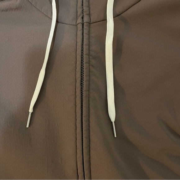 Mountain Equipment Co-op Water Resistant Jacket in XS - Picture 8 of 13